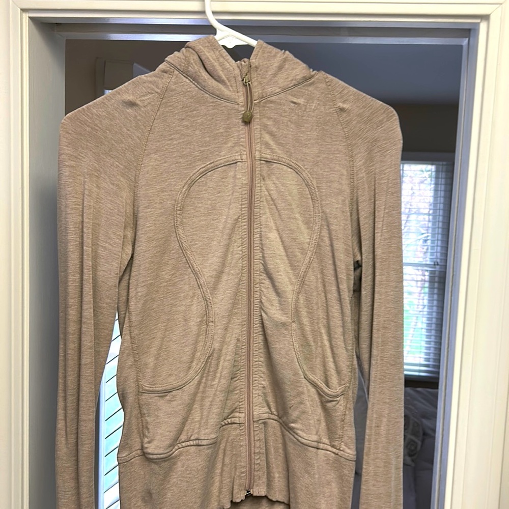 Lululemon zip up sweatshirt, size 4